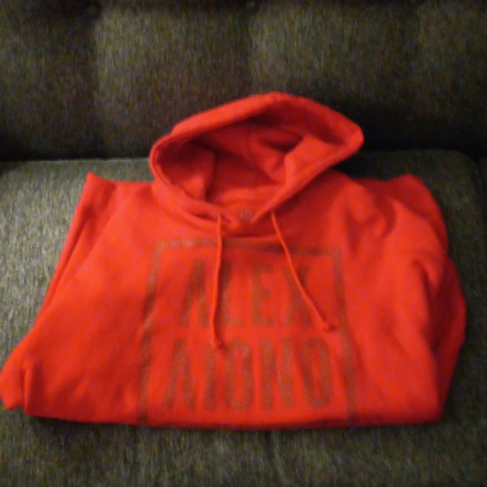 PRICE DROP🟥MEN RED HOODIE 🩸🟥 - Picture 1 of 11